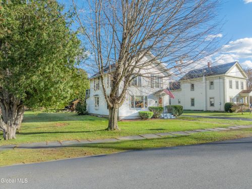 22 Washington St, Cambridge, NY, 12816-1132 | Card Image