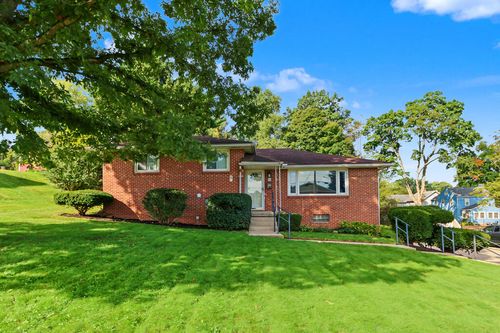 51 Plymouth St, Lexington, OH, 44904-1123 | Card Image