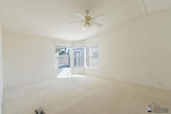 13517 E 53 Rd Ln, House other with 3 bedrooms, 2 bathrooms and 1 parking in Yuma AZ | Image 13