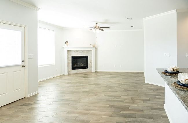 6703 Crown Point Ct, House other with 3 bedrooms, 2 bathrooms and 2 parking in Midland TX | Image 4