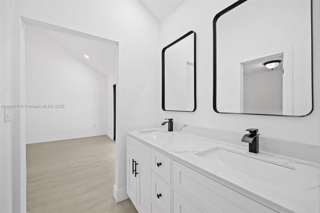 20620 Sw 120 Th Pl, House other with 3 bedrooms, 2 bathrooms and null parking in Miami FL | Image 21