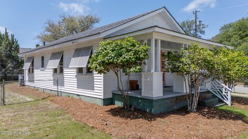 800 Mulberry St, Beaufort, NC, 28516-1936 | Card Image