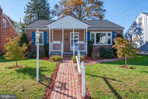 28 Harding St, MANCHESTER, PA, 17345-1100 | Card Image