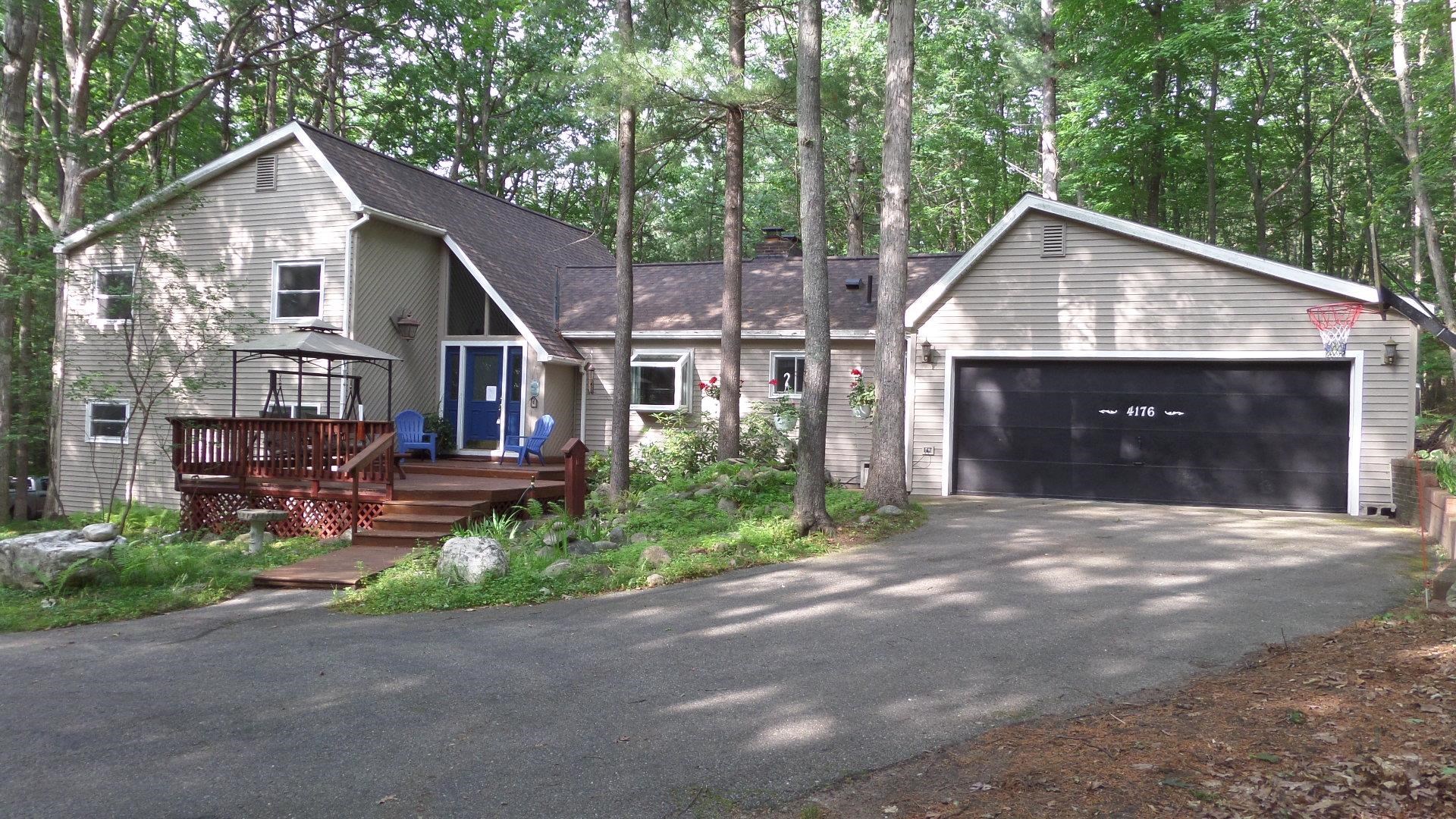 Circle View Dr, Williamsburg, MI 49690