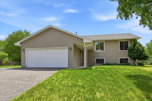 4516 Whitetail Way, Saint Paul, MN, 55123-2093 | Card Image