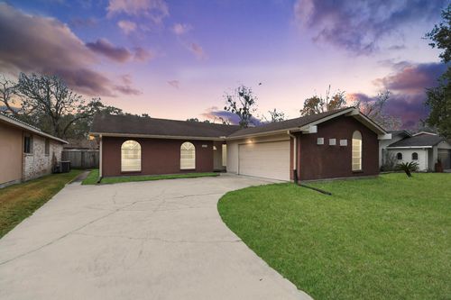 2223 Fairgreen Dr, Missouri City, TX, 77489-6037 | Card Image