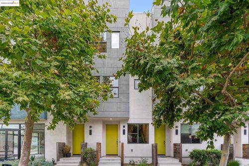 1405 Wood St, Oakland, CA, 94607-1530 | Card Image