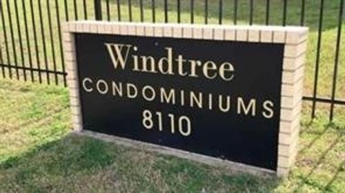 1053-8110 Skillman St, Dallas, TX, 75231-2806 | Card Image