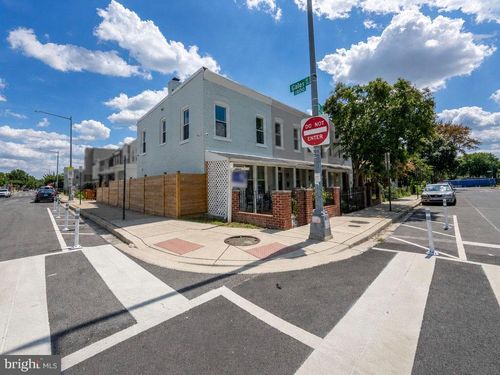 633 18th St Ne, WASHINGTON, DC, 20002-4621 | Card Image