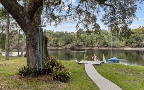 1069 Se Suwannee Trl, BRANFORD, FL, 32008-5598 | Card Image