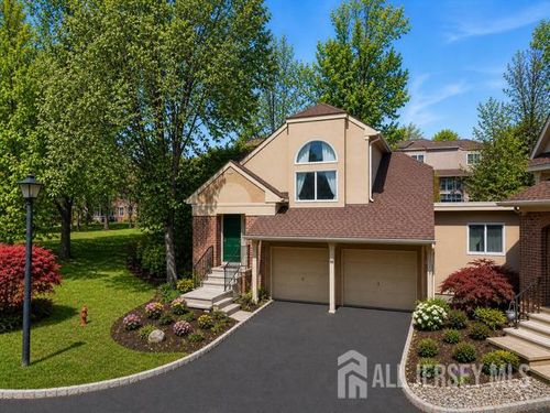15 Kingsland Circle, South Brunswick, NJ, 08852 | Card Image