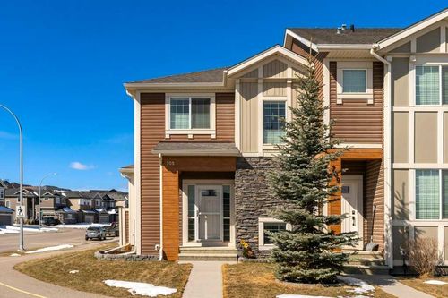 705 Nolan Hill Blvd Nw, Calgary, AB, T3R0V9 | Card Image