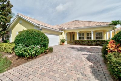 5422 Barbados Square, House other with 4 bedrooms, 4 bathrooms and null parking in Vero Beach FL | Image 1