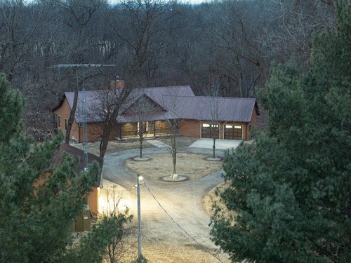 13126 1675 East St, Princeton, IL, 61356-6810 | Card Image