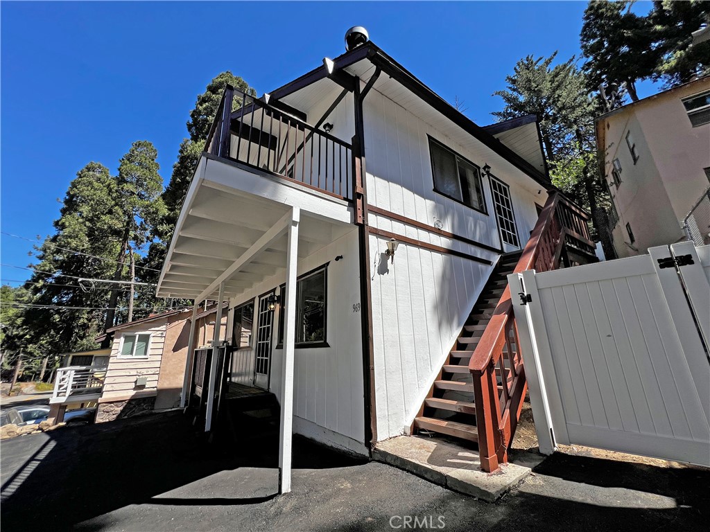 Residential Lease in Crestline 3