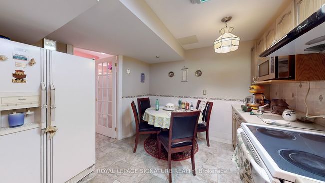 180 Kingknoll Dr, House other with 8 bedrooms, 4 bathrooms and 2 parking in Brampton ON | Image 35