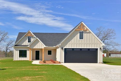 1586 Pleasant Grove Church Rd, Crouse, NC, 28033-8767 | Card Image