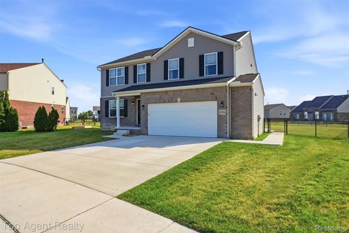 58286 Salt River Ct, New Haven, MI, 48048-3323 | Card Image