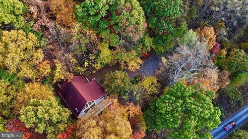 646 Glenwood Ln, GERRARDSTOWN, WV, 25420-3073 | Card Image