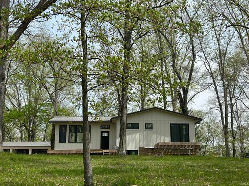 585 Artist Dr, Nashville, IN, 47448-8106 | Card Image