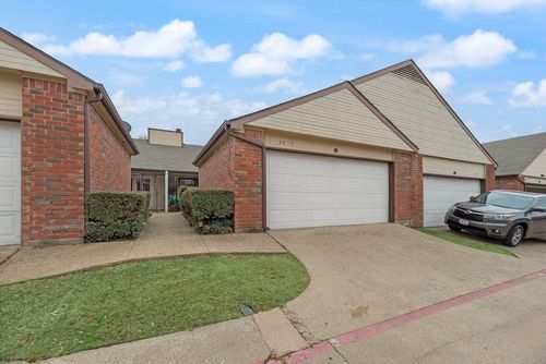 3217 Whatley Dr, Garland, TX, 75043-1558 | Card Image