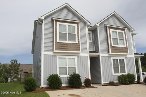 8267 Paramount Pt, Winnabow, NC, 28479-5843 | Card Image