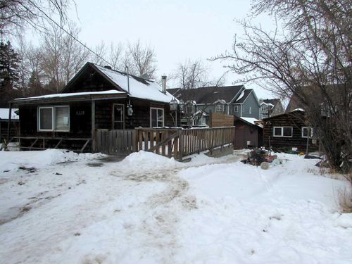 5228 50 Ave, Sylvan Lake, AB, T4S1E7 | Card Image