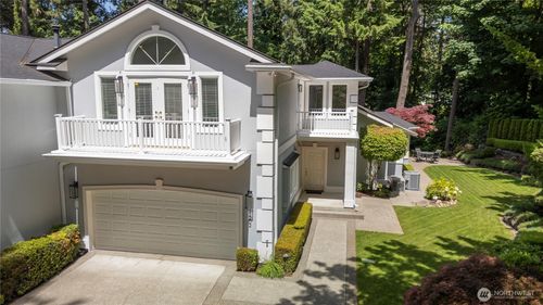 11202 Greystone Dr Sw, Lakewood, WA, 98499-5300 | Card Image