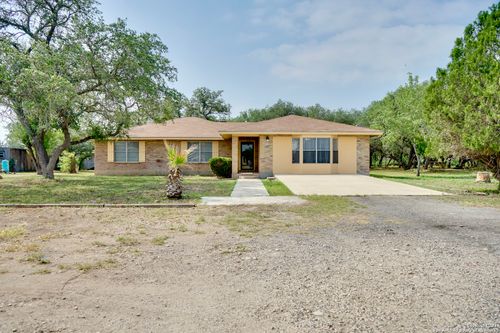 163 Homestead Rd, Uvalde, TX, 78801 | Card Image