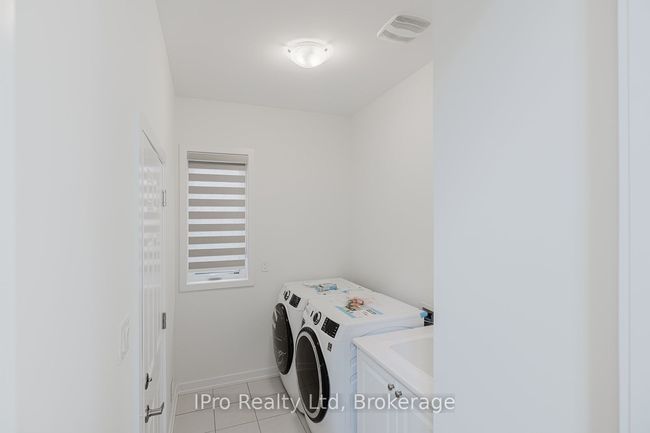 11 Moss Dr, House other with 4 bedrooms, 3 bathrooms and 1 parking in Cambridge ON | Image 24