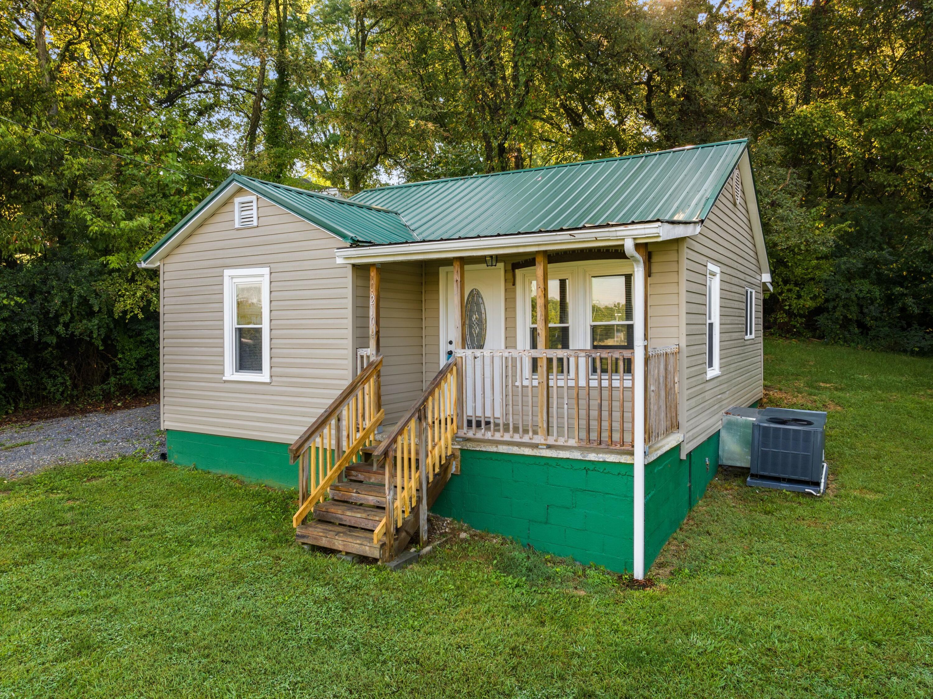 Baxter St, Greeneville, TN 37745