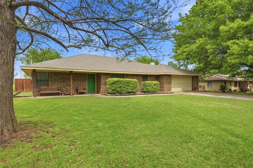 201 N Brown Street, Tom Bean, TX, 75489 | Card Image