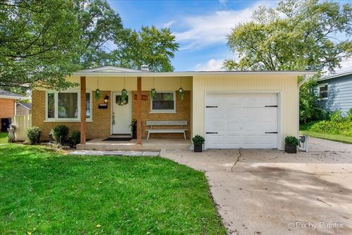 1354 Dakota Dr, Elgin, IL, 60120-2332 | Card Image