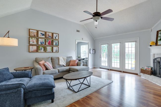 8703 Old River Rd, House other with 3 bedrooms, 2 bathrooms and null parking in Cordova TN | Image 6
