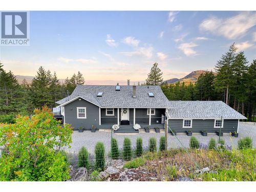 2025 Huckleberry Rd, Kelowna, BC, V1P1H5 | Card Image