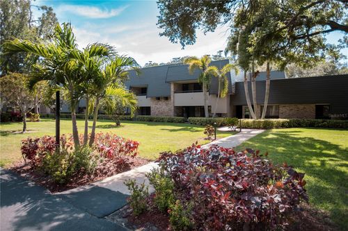 2052-36750 Us 19, Palm Harbor, FL, 34684 | Card Image