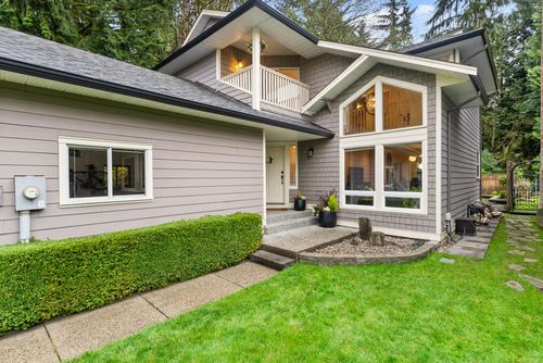 1530 Lighthall Court, North Vancouver, BC, V7G2G2 | Card Image