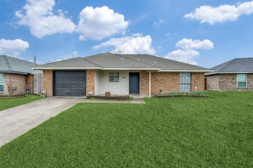 3710 Lillie St, Sachse, TX, 75048-3878 | Card Image