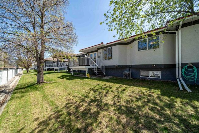 74 Park Meadows Lane Se, Townhouse with 3 bedrooms, 3 bathrooms and 3 parking in Medicine Hat AB | Image 45