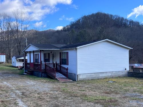122 Blue Hollow Rd, Frakes, KY, 40940-9002 | Card Image