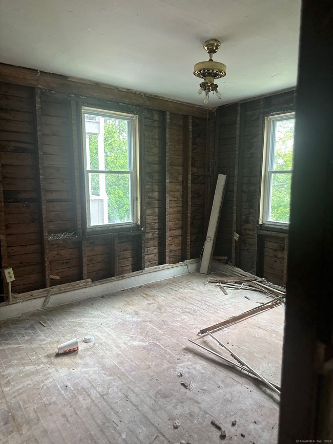 57 Chapman St, Home with 7 bedrooms, 3 bathrooms and null parking in Willimantic CT | Image 12