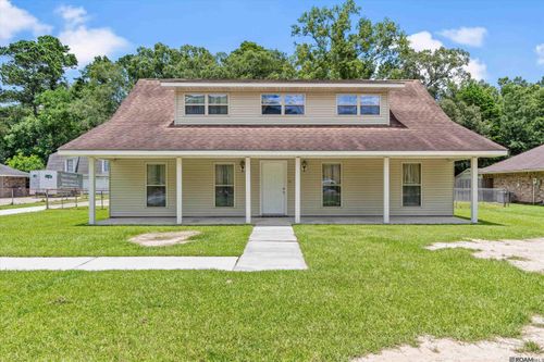 16425 Paint Ave, Greenwell Springs, LA, 70739-5820 | Card Image