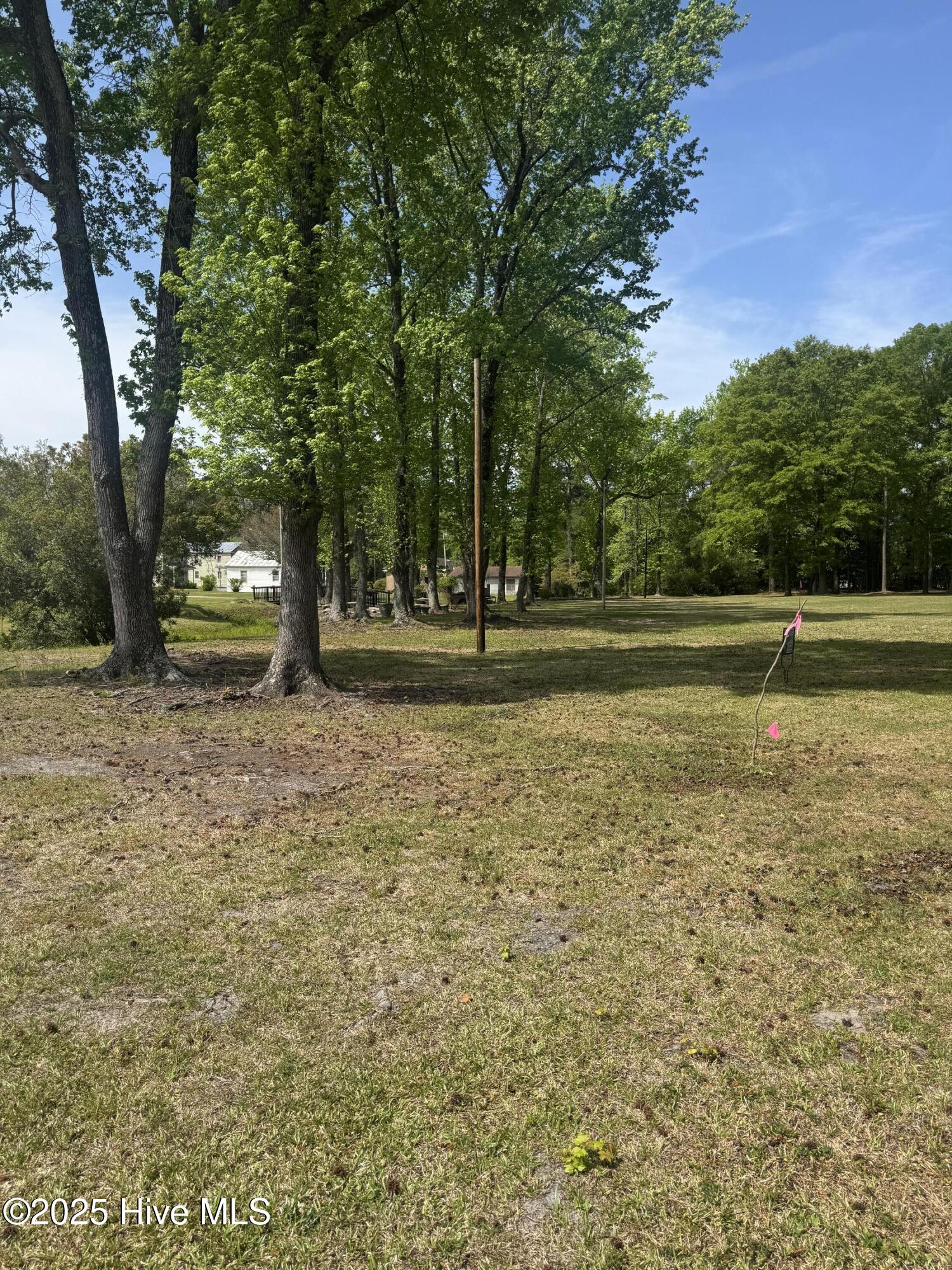 Land in New Bern