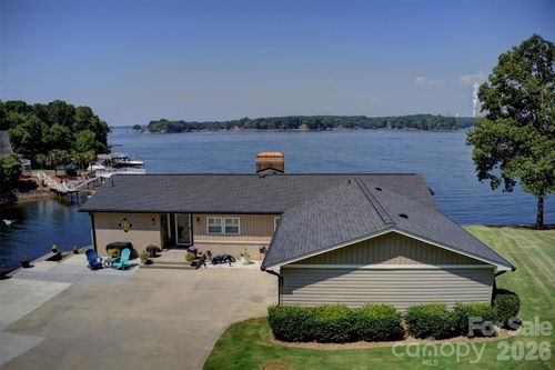 117 Summersong Ln, Mooresville, NC, 28117-8883 | Card Image