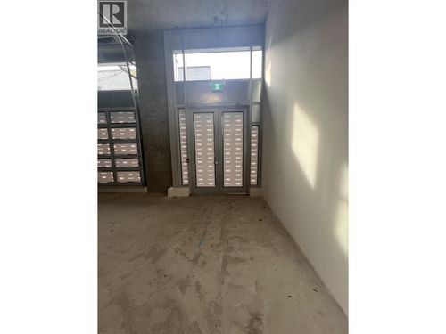 120-234 E 1st Avenue, Vancouver, BC, V5T0L6 | Card Image