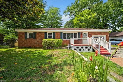 659 S Rosemont Road, Virginia Beach, VA, 23452 | Card Image