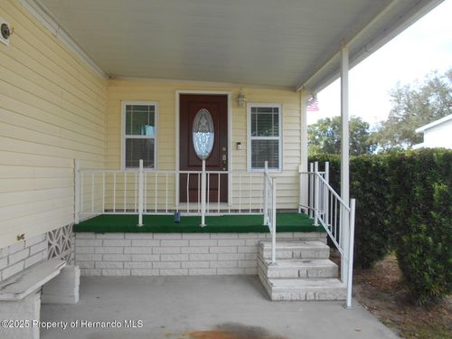 7452 Dinsmore St, Brooksville, FL, 34613-5963 | Card Image