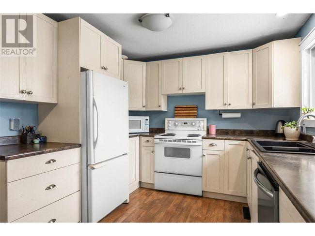 221 Birch St, House other with 4 bedrooms, 2 bathrooms and null parking in Chase BC | Image 10