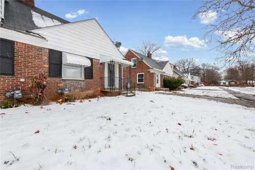 17179 Ontario St, Detroit, MI, 48224-2213 | Card Image