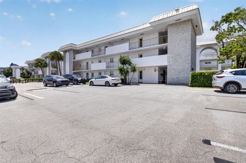 106-5501 Nw 2nd Ave, Boca Raton, FL, 33487-3850 | Card Image